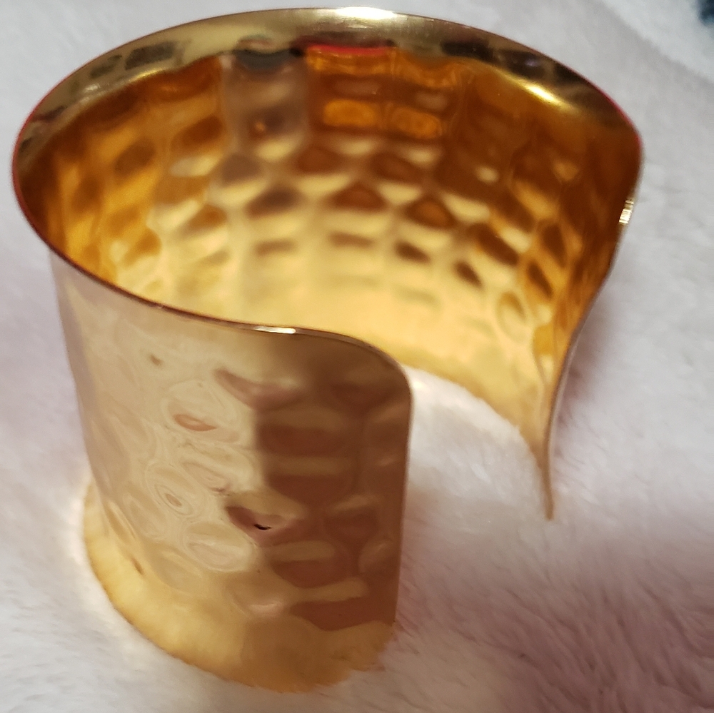 NWOT Gold Tone Cuff Bracelet Embossed Design